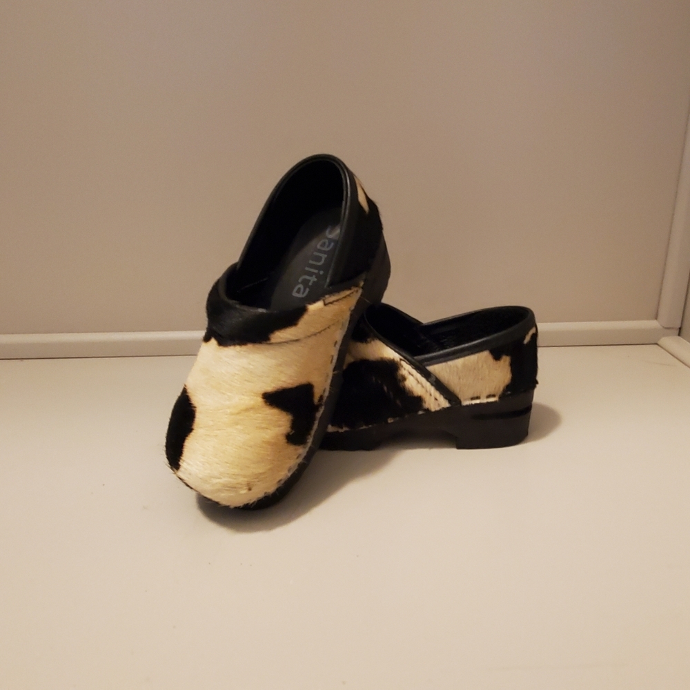 Sanita Little Girl Clogs Black White Cow Hair Shoe